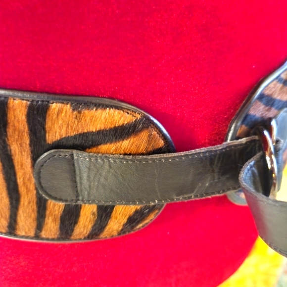 80s YVES SAINT LAURENT Tiger Striped Leather Cowhide Fur Brown Black Wide Belt S - Picture 5 of 16